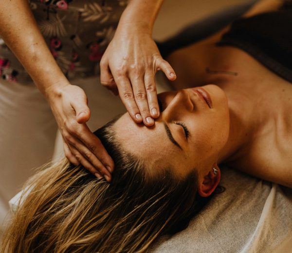 Massage visage japonais